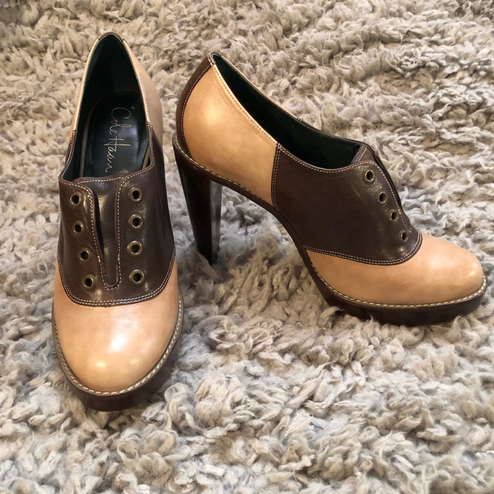 Cole Haan Tan/Brown saddle oxford 4” heel 8.5